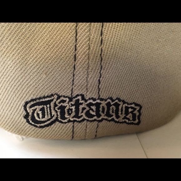 Tennessee Titans NFL Reebok Hat Flexfit Football - Picture 3 of 7